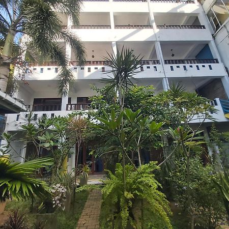 Aaradhya Mirissa Hotel Buitenkant foto